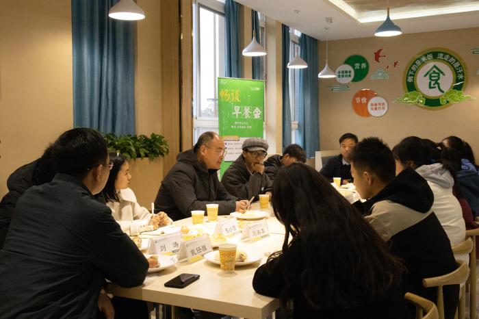 早餐会 全.jpg 早餐会 全.jpg